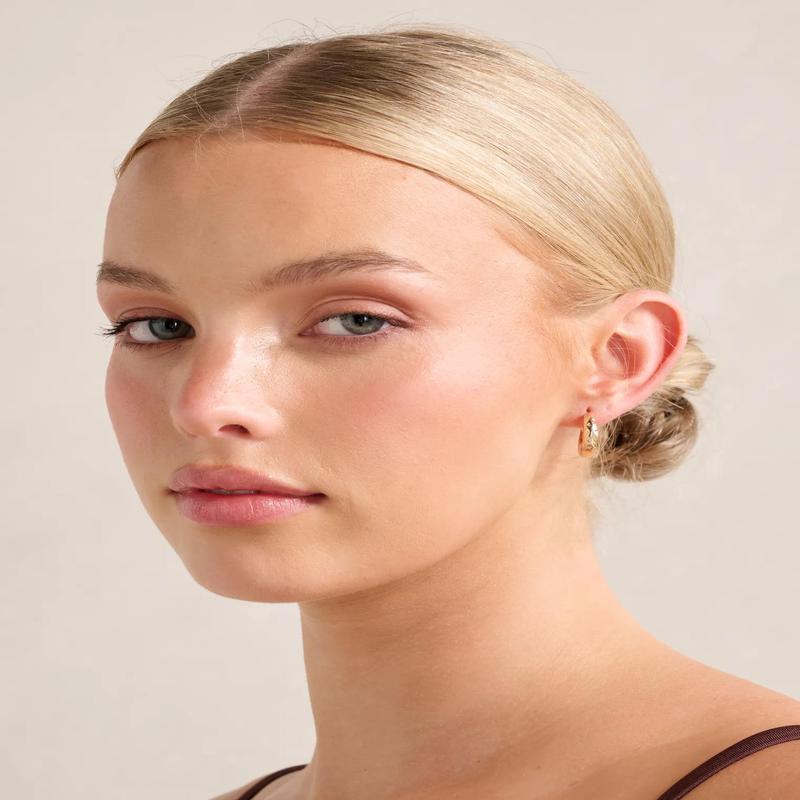 Signature Lara Small Hoop Earrings - Gold00
